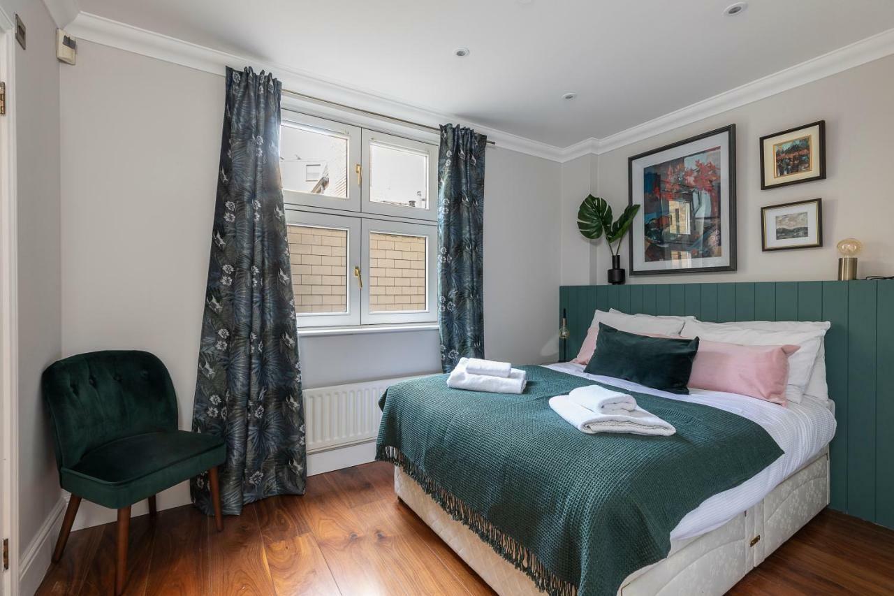 Appartement Joivy Beautiful 2 Bed Apt In The Heart Of Mayfair, Close To Tube à Londres Extérieur photo