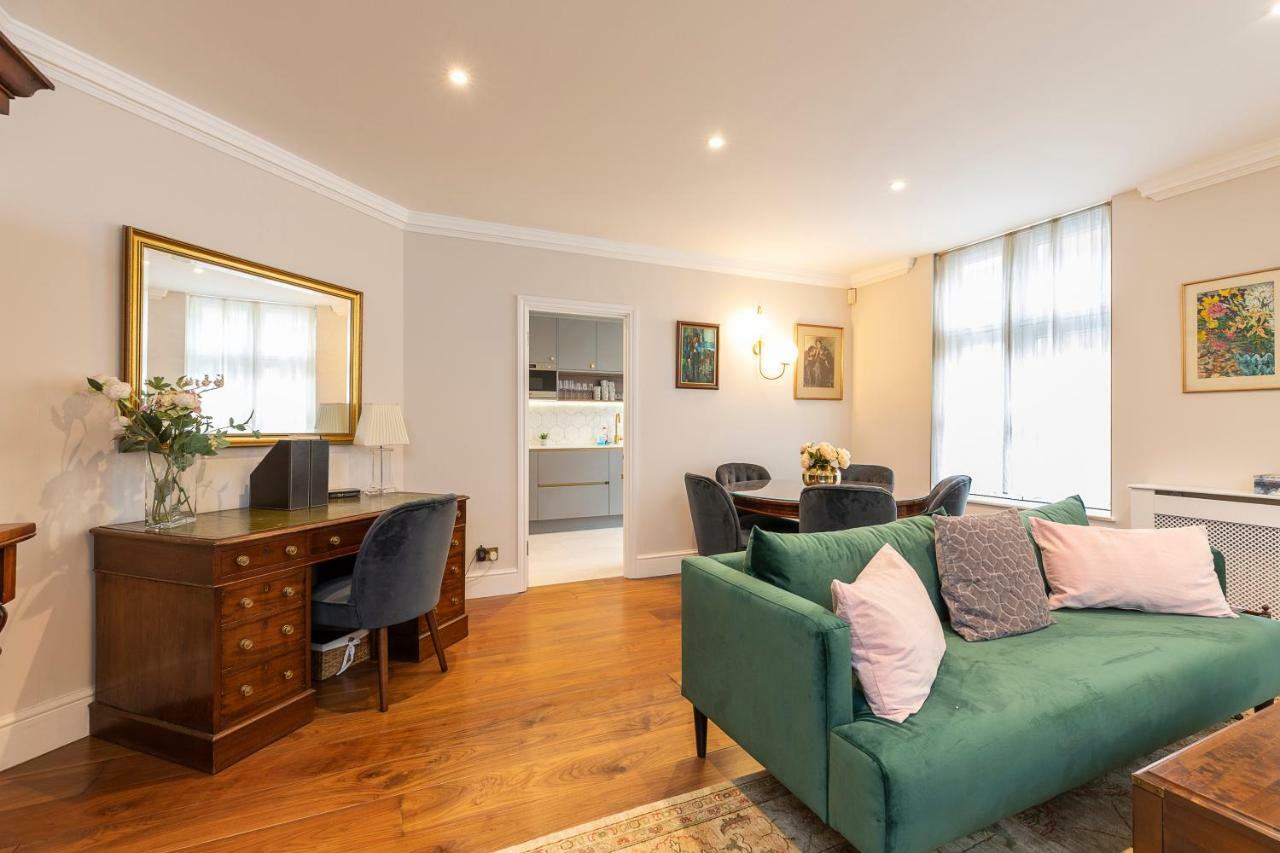 Appartement Joivy Beautiful 2 Bed Apt In The Heart Of Mayfair, Close To Tube à Londres Extérieur photo