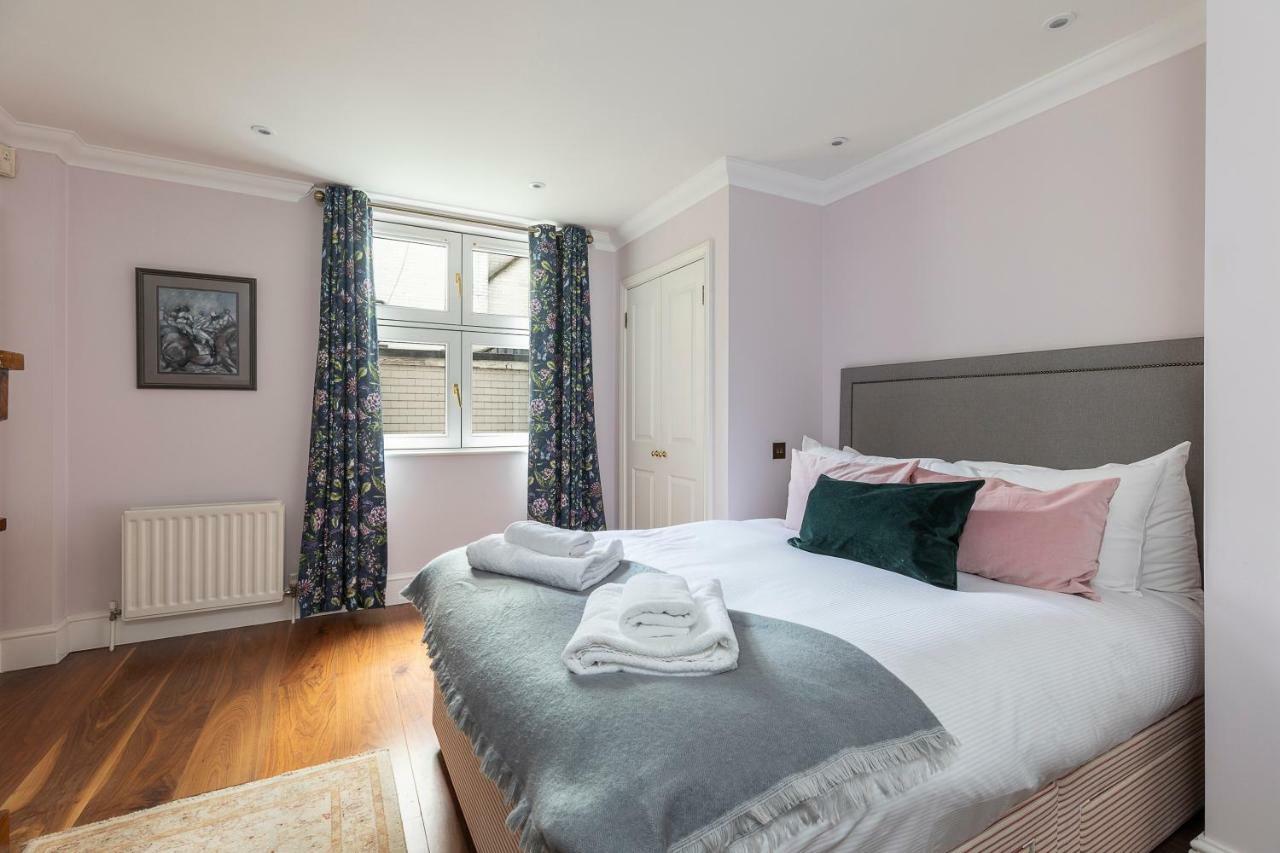 Appartement Joivy Beautiful 2 Bed Apt In The Heart Of Mayfair, Close To Tube à Londres Extérieur photo